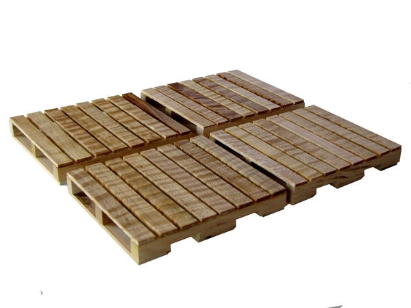 Pallet Coaster Set of 4 in Curly Maple
